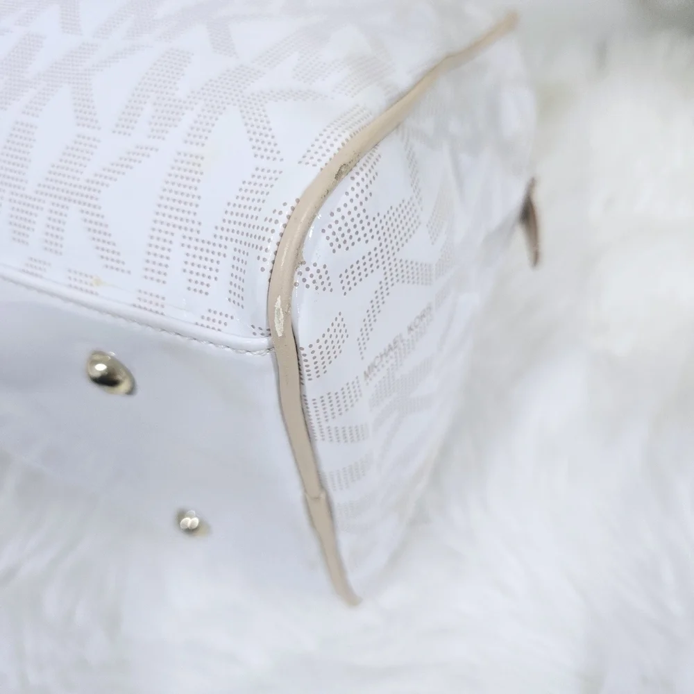 Michael Kors Beige and White Satchel Bag